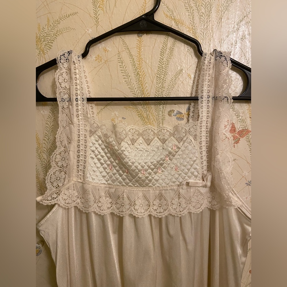 Vintage Dreamaway Nightgown